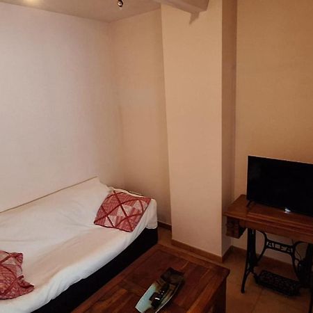 Apartamentos Casa May 2 - Centro Benidorm- Solo Mayores De 30 Anos Y Familias Экстерьер фото